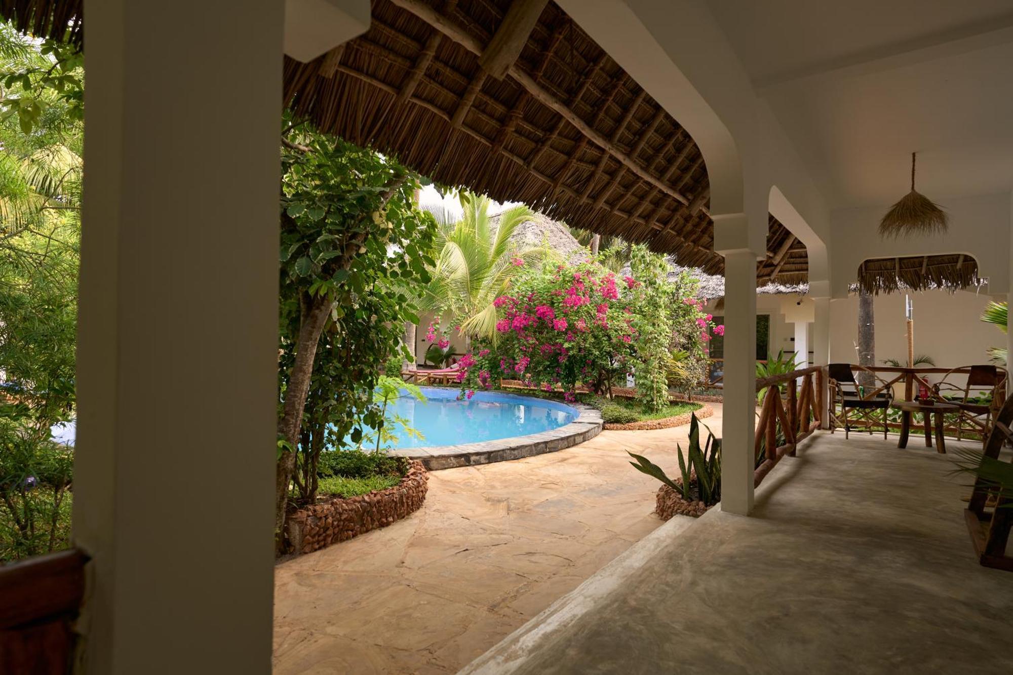 African Bungalows Нунгви Экстерьер фото